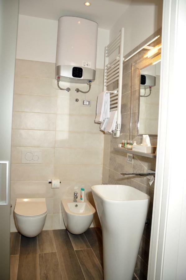 Andrea Luxury Apartments Strada Maggiore Studio 1 Bologna Exterior photo