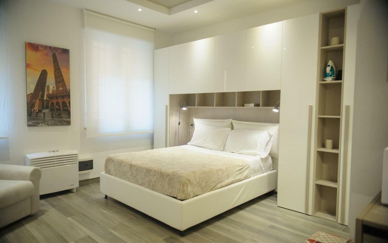 Andrea Luxury Apartments Strada Maggiore Studio 1 Bologna Exterior photo